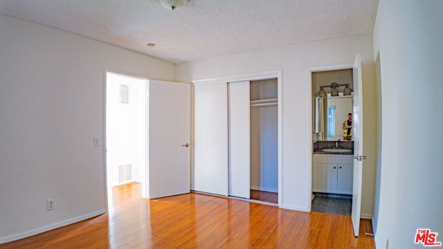 447 W Elk Avenue, Glendale, CA 91204