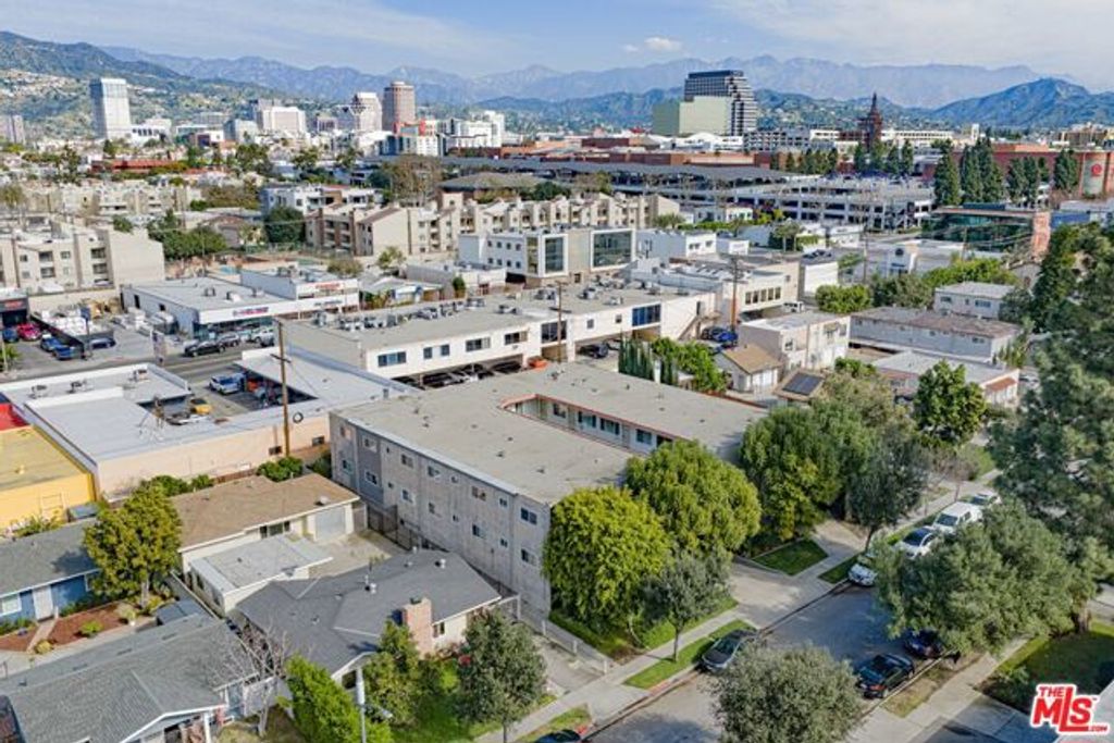 447 W Elk Avenue, Glendale, CA 91204