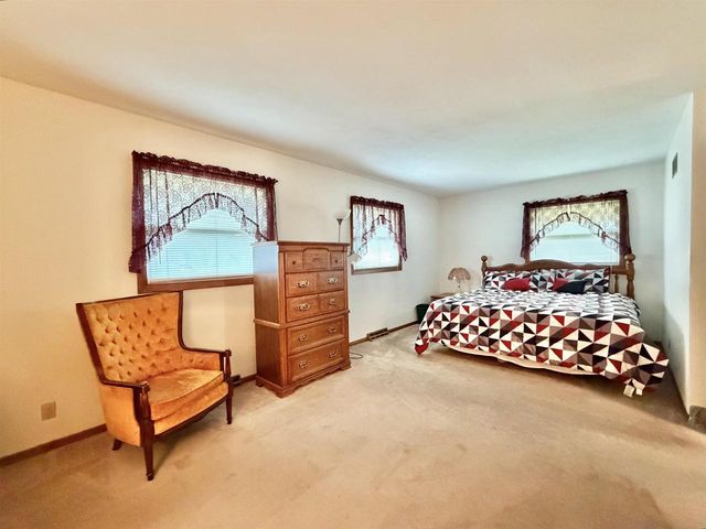 721 E Morning Glory Lane, Beloit, WI 53511