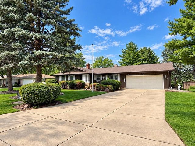 721 E Morning Glory Lane, Beloit, WI 53511