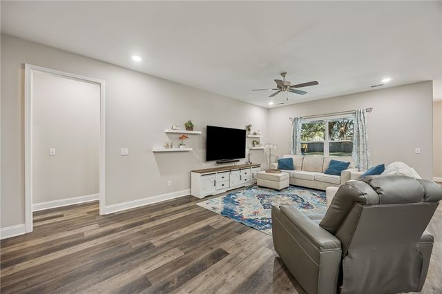 83 Sabinas Way, St Marys, GA 31558