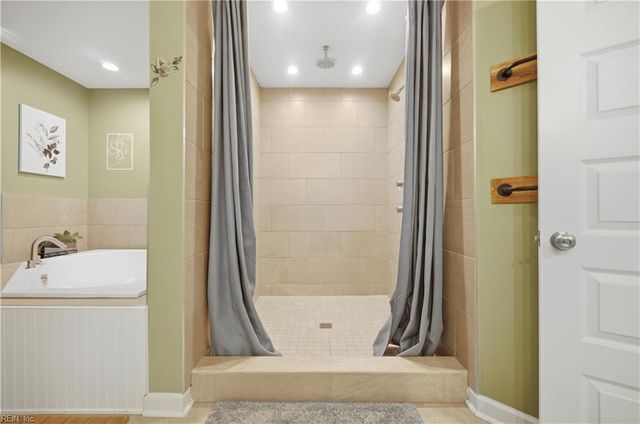 9569 20th Bay St. ST, Norfolk, VA 23518