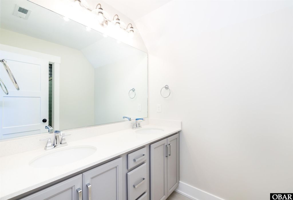 Image 33 of property listing at 609 Zen Lane, Kill Devil Hills, NC 27948