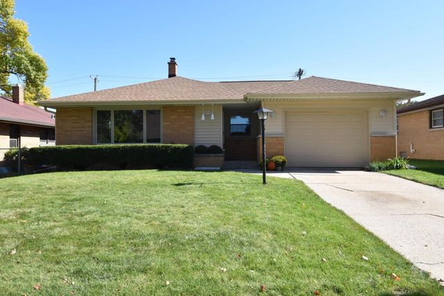 2710 S 72nd STREET, West Allis, WI 53219