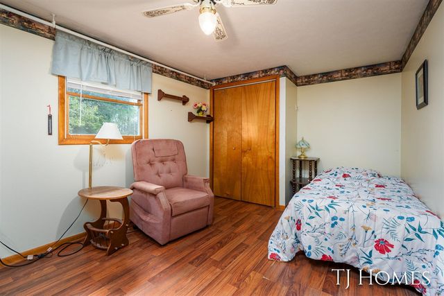 2895 M 79, Hastings, MI 49058