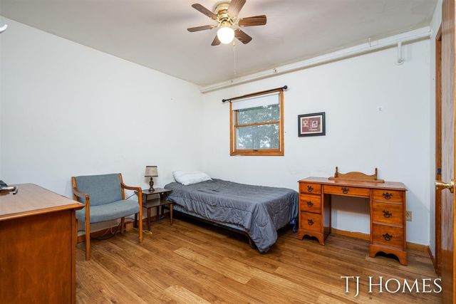 2895 M 79, Hastings, MI 49058