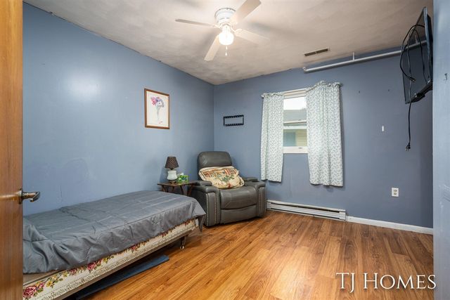 2895 M 79, Hastings, MI 49058