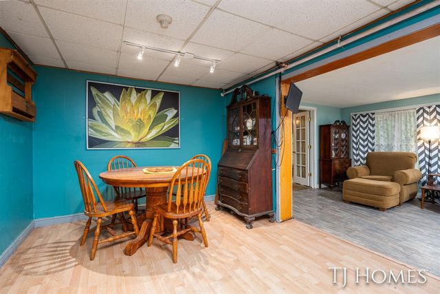 2895 M 79, Hastings, MI 49058