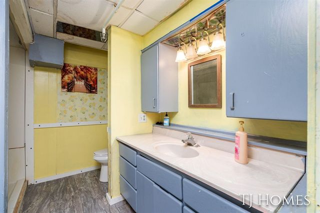 2895 M 79, Hastings, MI 49058