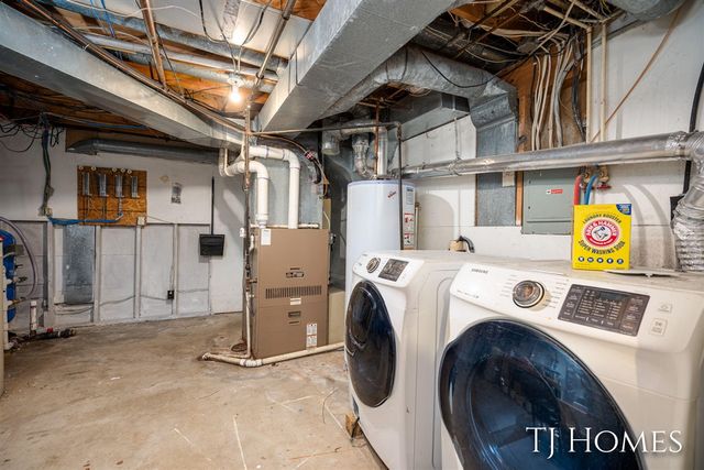 2895 M 79, Hastings, MI 49058