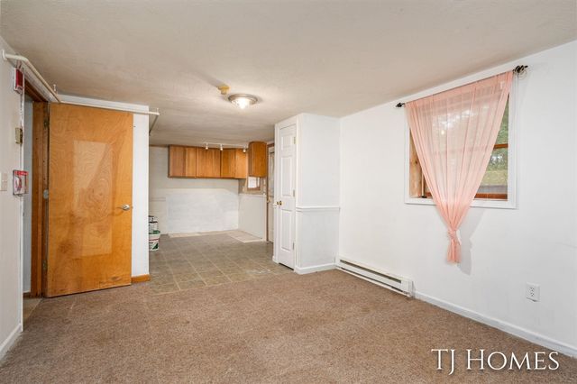 2895 M 79, Hastings, MI 49058