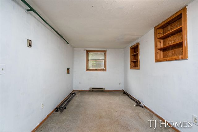 2895 M 79, Hastings, MI 49058