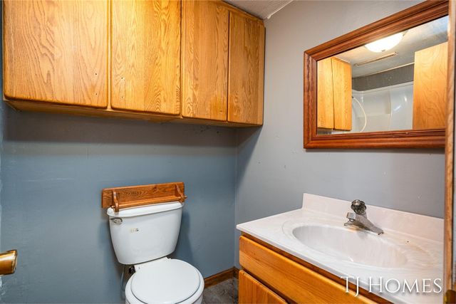 2895 M 79, Hastings, MI 49058