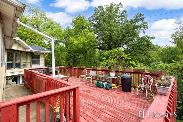 2895 M 79, Hastings, MI 49058