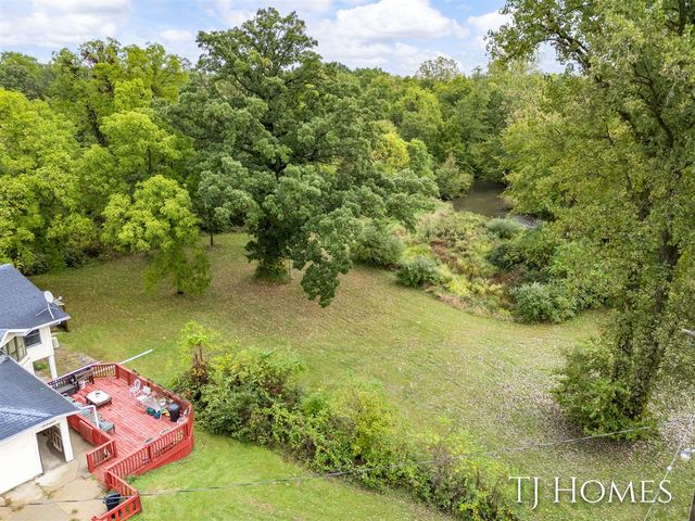 2895 M 79, Hastings, MI 49058