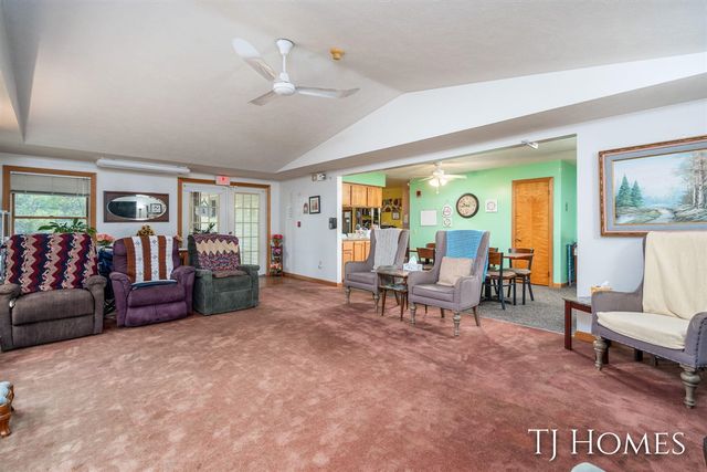 2895 M 79, Hastings, MI 49058