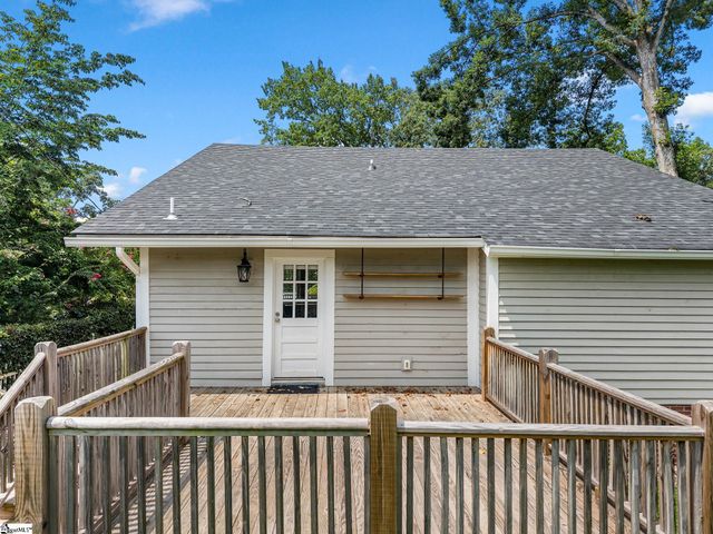 143 Broadway Avenue, Tryon, NC 28782