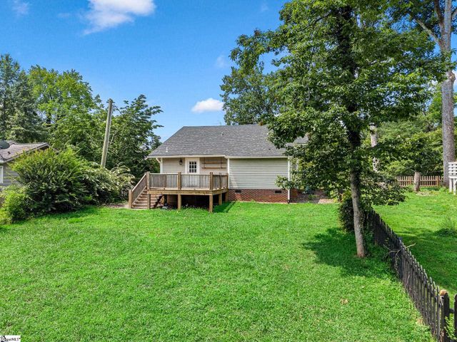 143 Broadway Avenue, Tryon, NC 28782