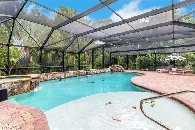 730 5th ST NW, Naples, FL 34120