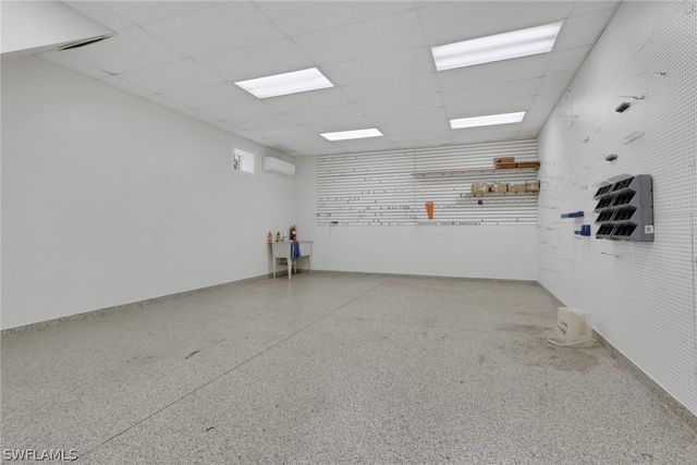 730 5th ST NW, Naples, FL 34120