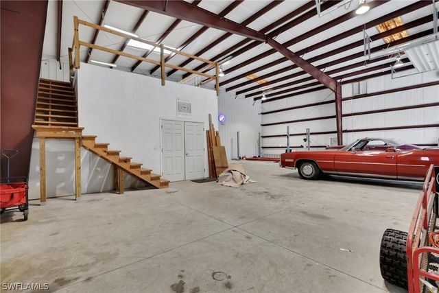 730 5th ST NW, Naples, FL 34120