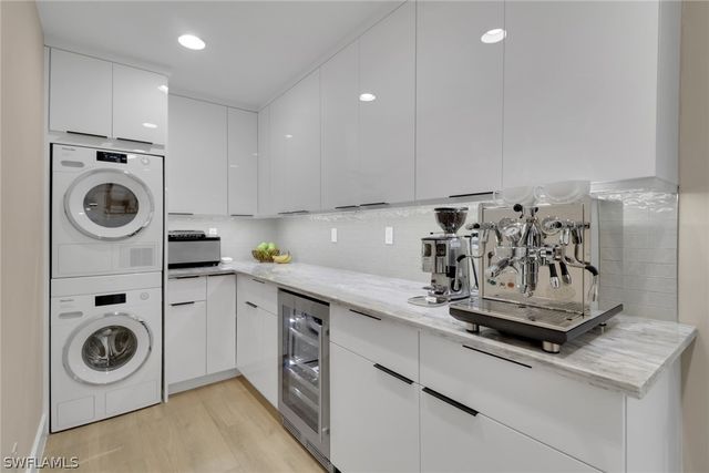 730 5th ST NW, Naples, FL 34120