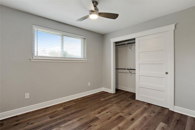 202 Brandywyne Drive, Friendswood, TX 77546