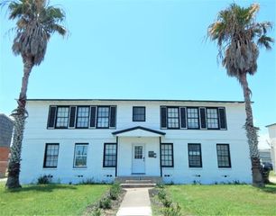 638 Glazebrook St, Corpus Christi, TX 78404