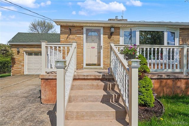 5459 Columbia Avenue, Hamburg, NY 14075