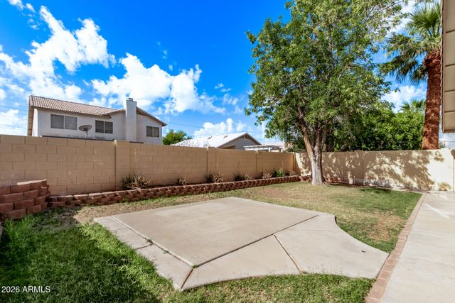 1077 W LAUREL Avenue, Gilbert, AZ 85233