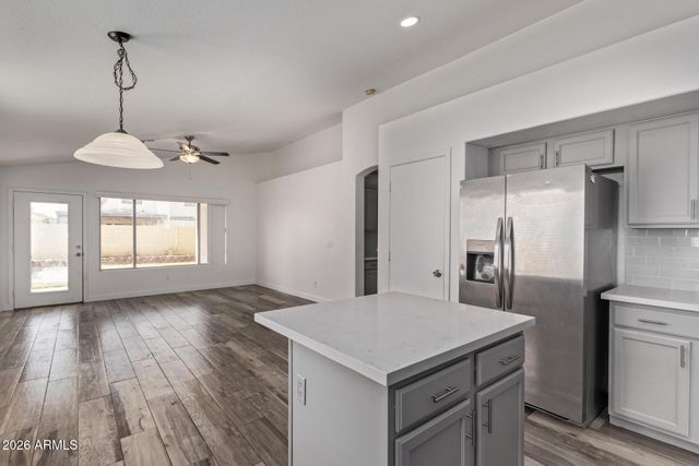 1077 W LAUREL Avenue, Gilbert, AZ 85233
