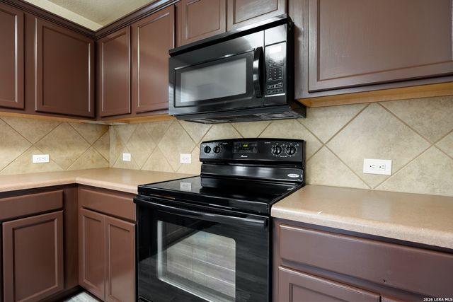 2116 Sinclair, New Braunfels, TX 78130