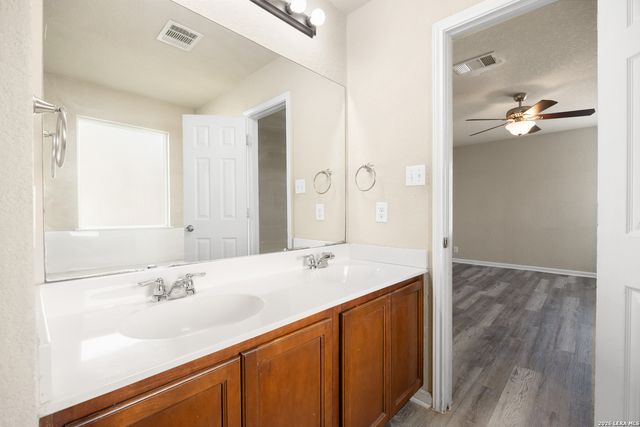 2116 Sinclair, New Braunfels, TX 78130