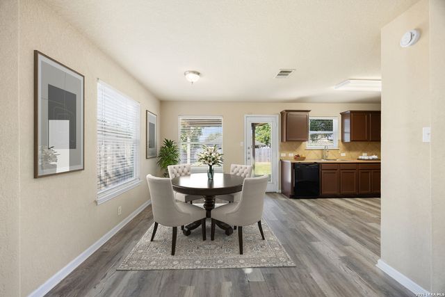 2116 Sinclair, New Braunfels, TX 78130