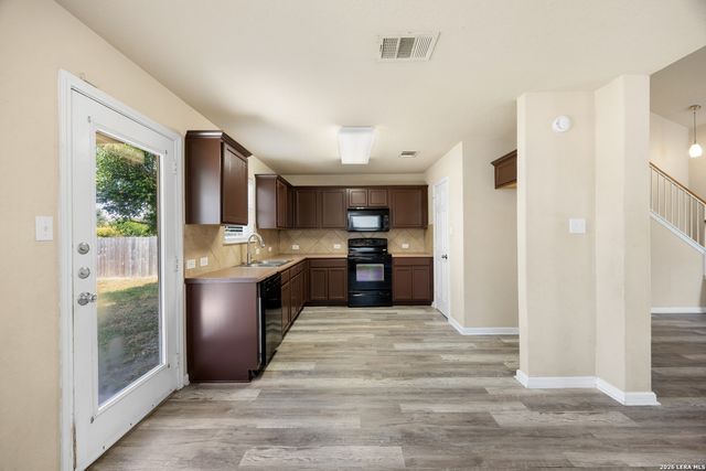 2116 Sinclair, New Braunfels, TX 78130