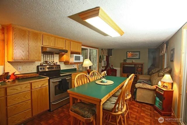 25691 E Valley View Drive, Lincoln, WA 99147