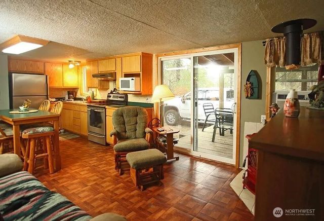 25691 E Valley View Drive, Lincoln, WA 99147