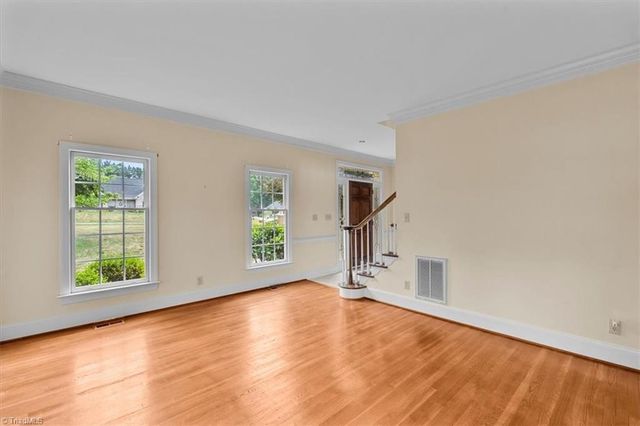 4002 Smithfield Drive, Greensboro, NC 27406