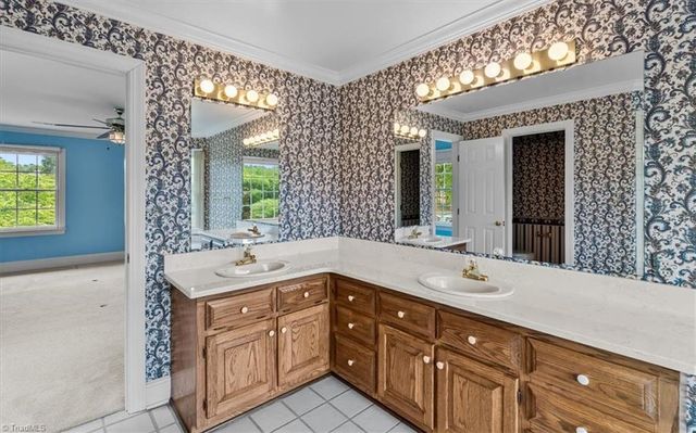 4002 Smithfield Drive, Greensboro, NC 27406