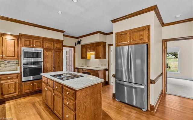 4002 Smithfield Drive, Greensboro, NC 27406