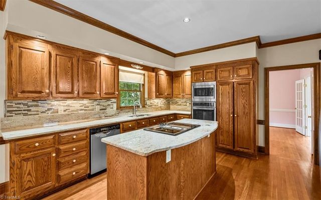 4002 Smithfield Drive, Greensboro, NC 27406