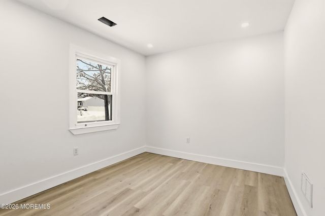 61 Bittern Lane, Bayville, NJ 08721