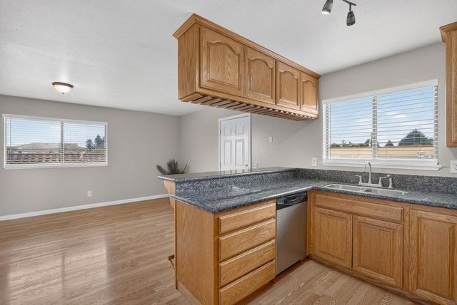 929 Lake Village Drive, Watsonville, CA 95076