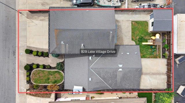 929 Lake Village Drive, Watsonville, CA 95076