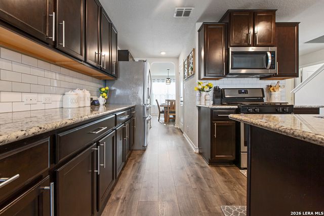 955 Brown Thrasher, San Antonio, TX 78253