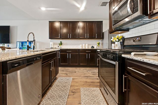 955 Brown Thrasher, San Antonio, TX 78253