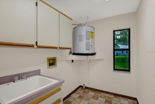 642 ERIN WAY, Brooksville, FL 34601