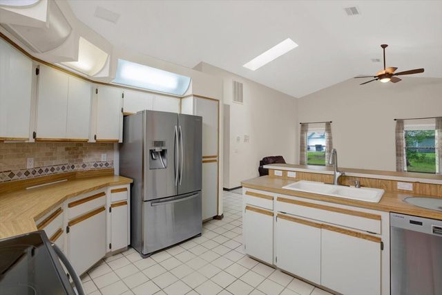 642 ERIN WAY, Brooksville, FL 34601