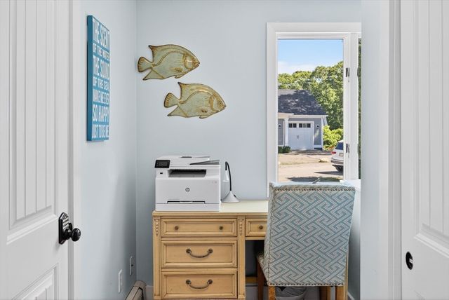 24 Jae Rd, Falmouth, MA 02540