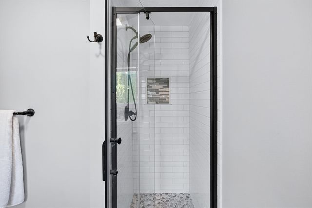 24 Jae Rd, Falmouth, MA 02540